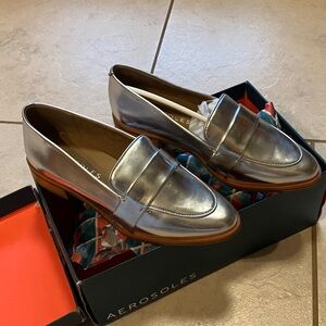 AEROSOLES Shiny Silver Loafers for Women